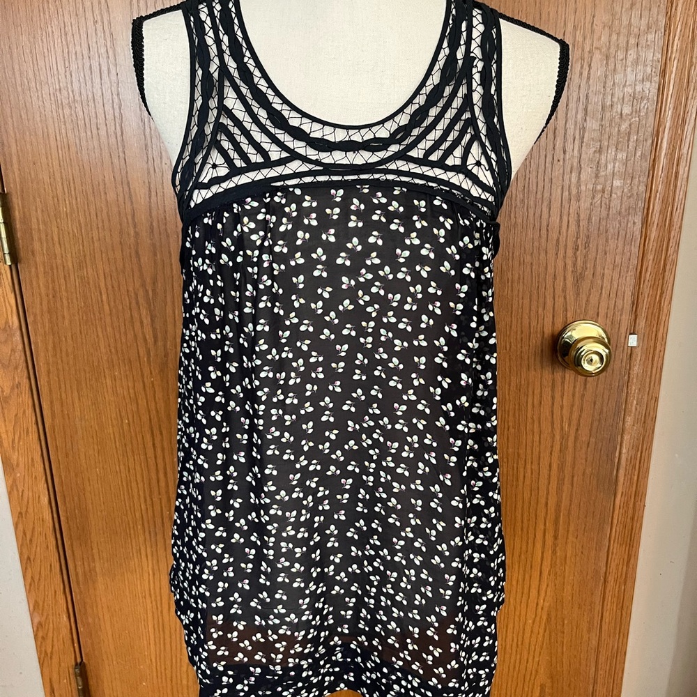 Pretty Esley Sheer Floral Blouse Size S